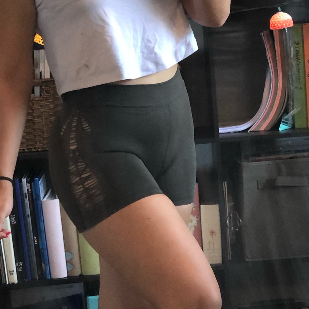 Workout shorts! - Picture 3 of 7